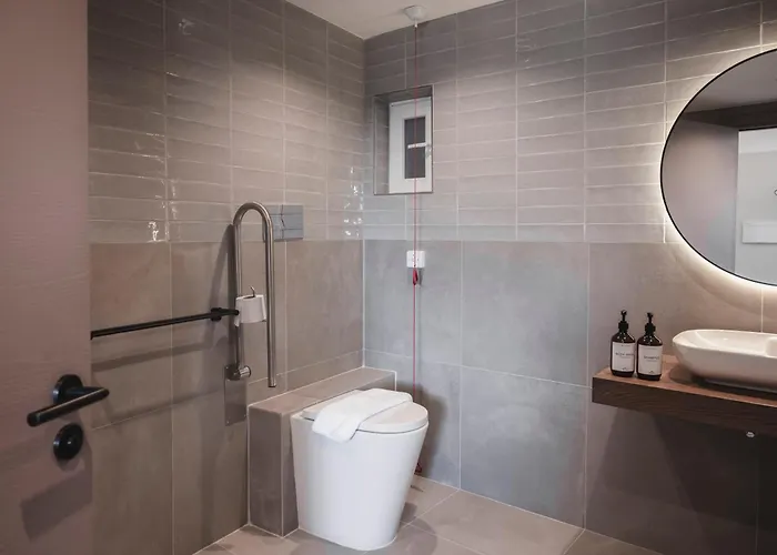 Alojamento de Acomodação e Pequeno-almoço Maria Rosa 4*