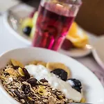 Maria Rosa Bed & Breakfast 4*