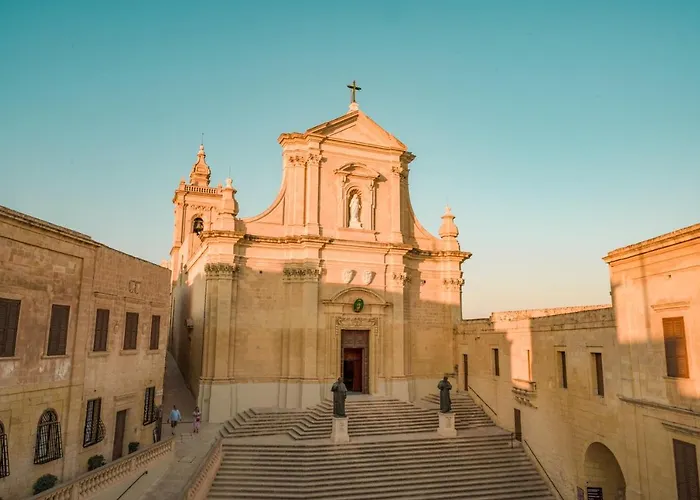 Maria Rosa Alojamento de Acomodação e Pequeno-almoço 4*