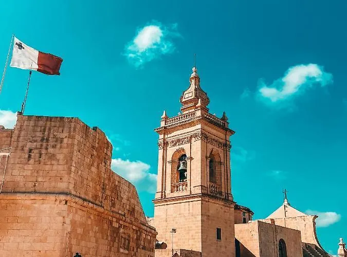 Alojamento de Acomodação e Pequeno-almoço Maria Rosa 4*